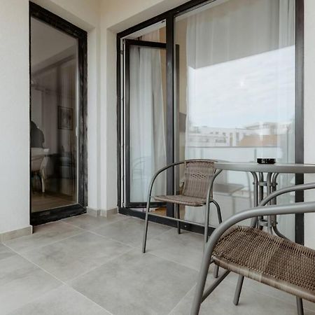 Nest Inn Oasis Residence Бая-Маре Екстер'єр фото