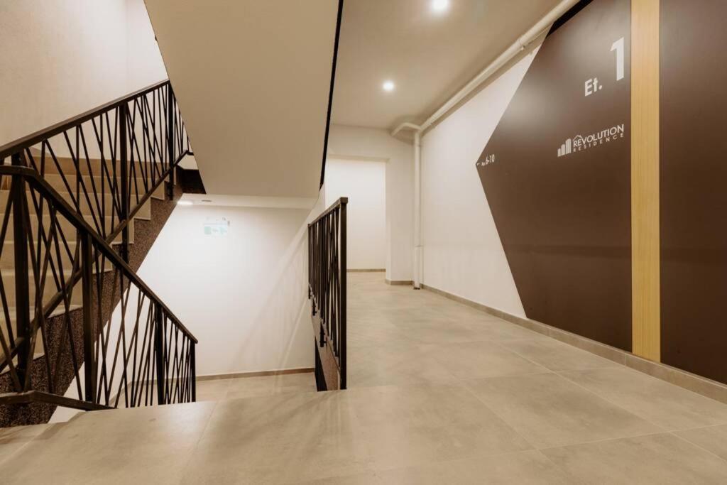Nest Inn Oasis Residence Бая-Маре Екстер'єр фото